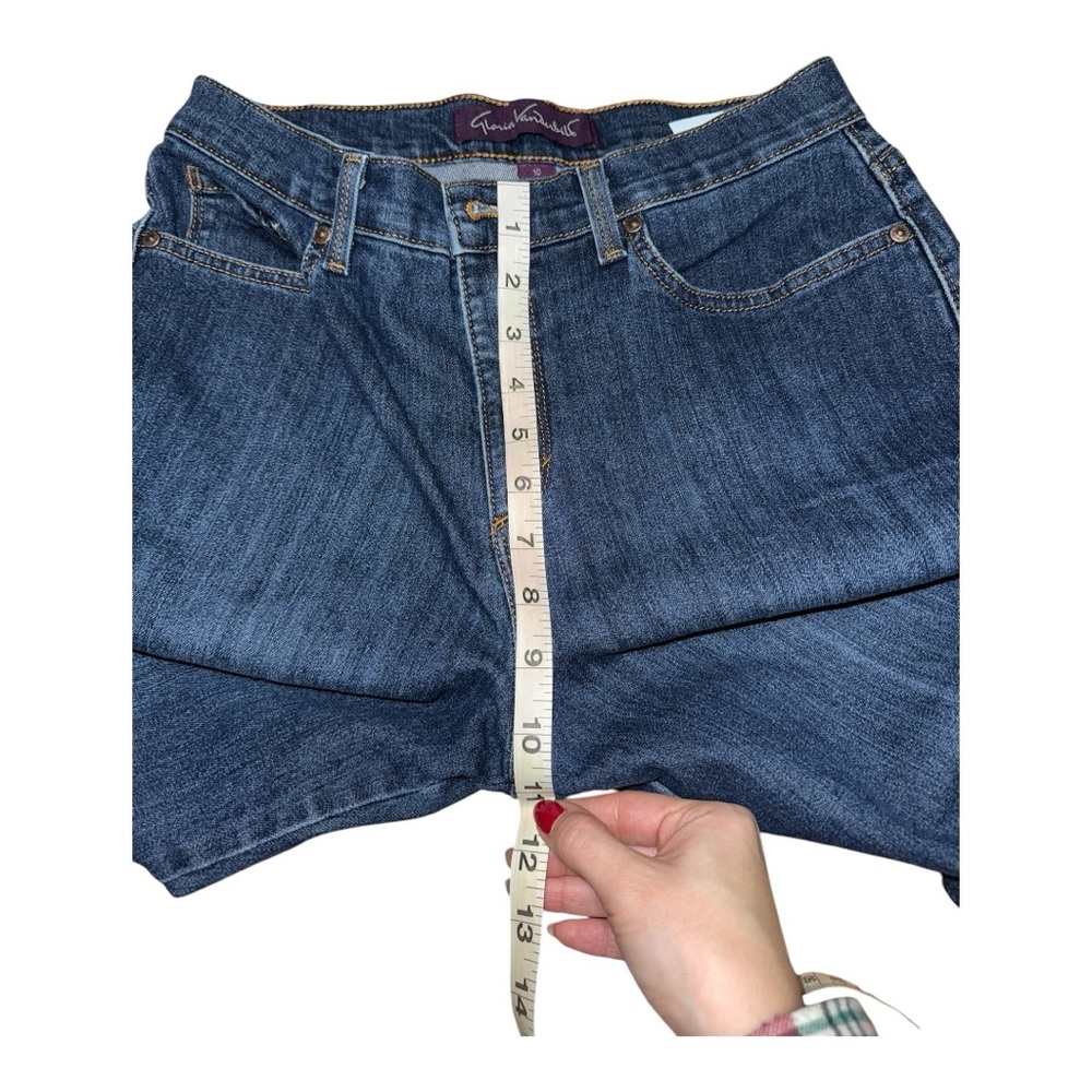 Women’s Gloria Vanderbilt “Amanda” Short Jeans - 10 - Picture 9 of 11
